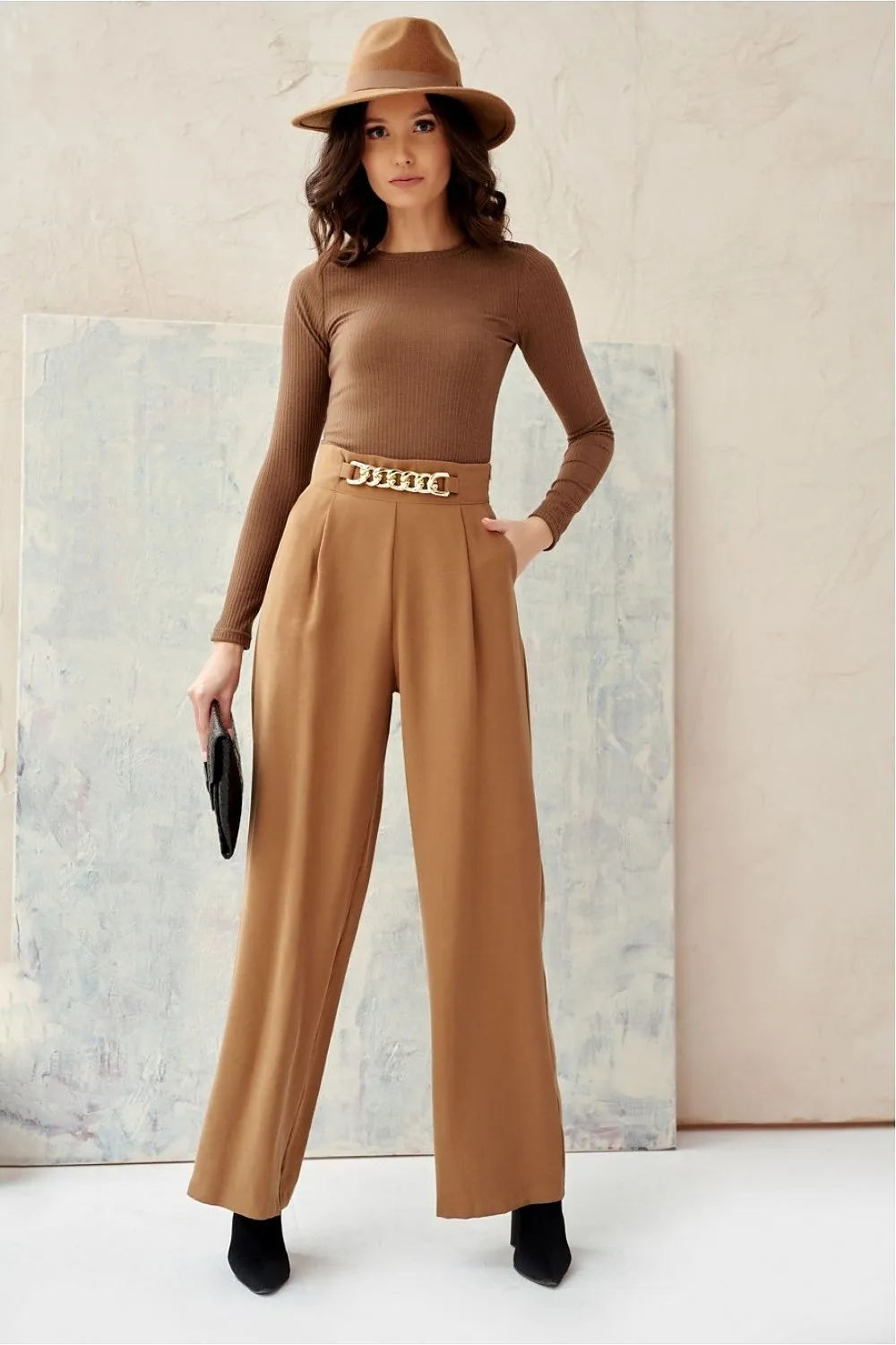 Chic Chain-Embellished Wide Leg Trousers for Women by Roco Fashion