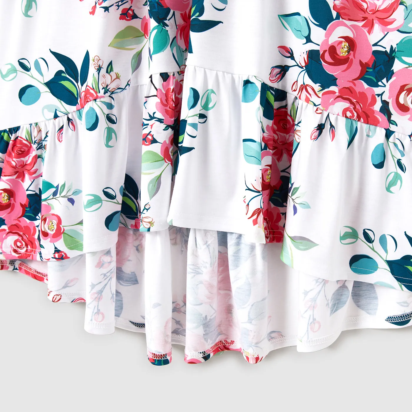 Family Matching Solid V Neck Flutter-sleeve Splicing Floral Print Dresses and Short-sleeve Colorblock T-shirts Sets