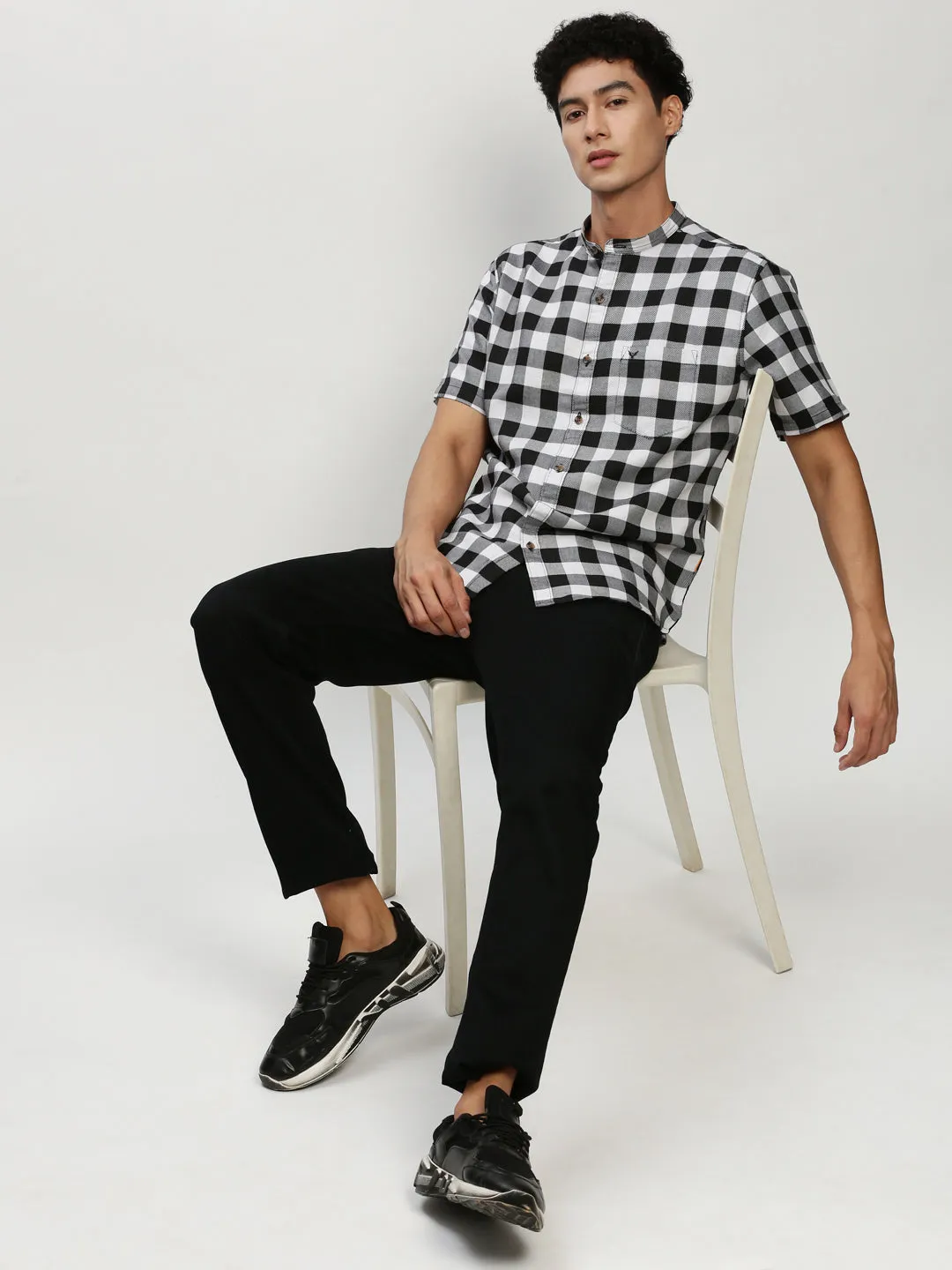 Men Black Checked Casual Casual Shirts