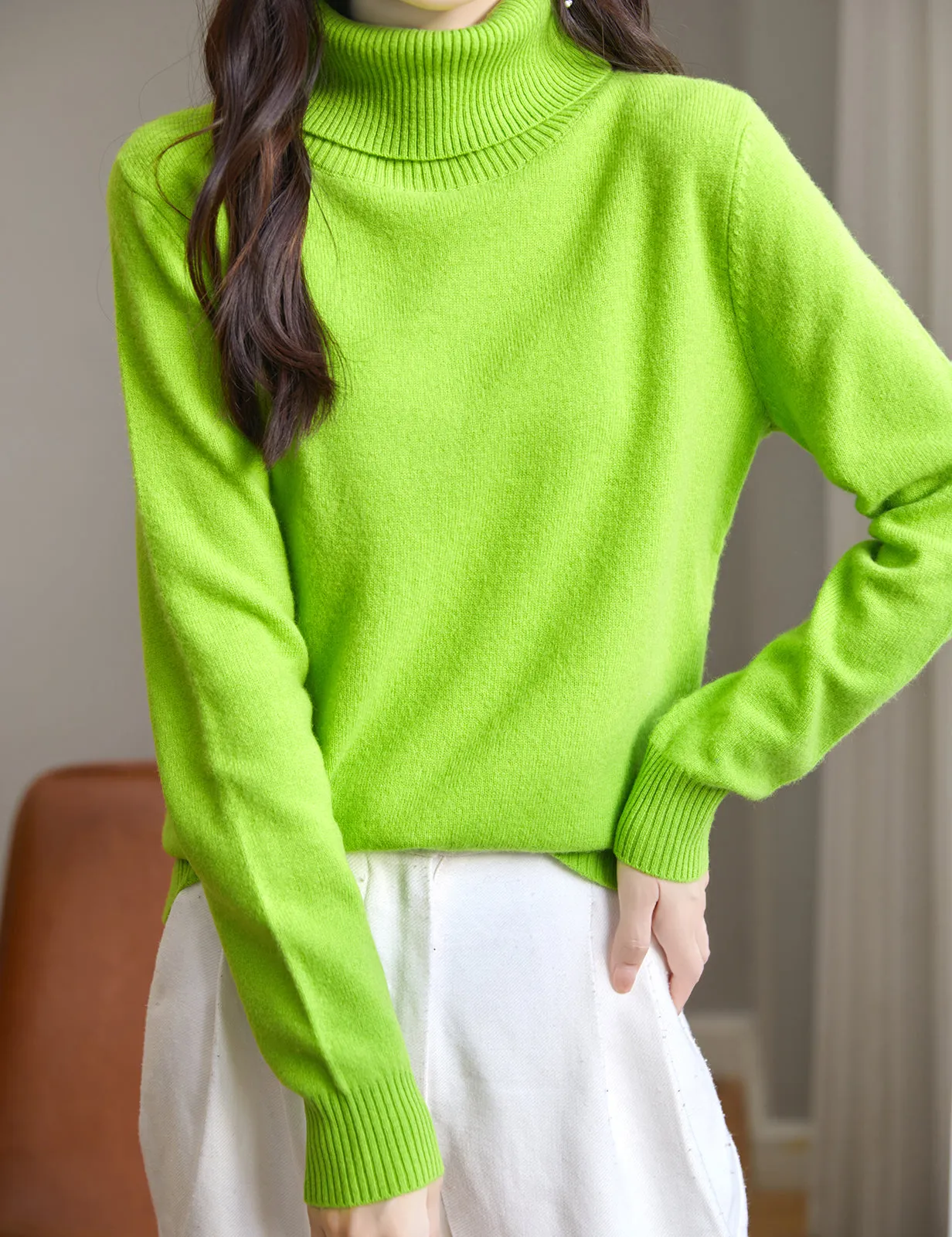 Sophie Woman Long Sleeve Sweater