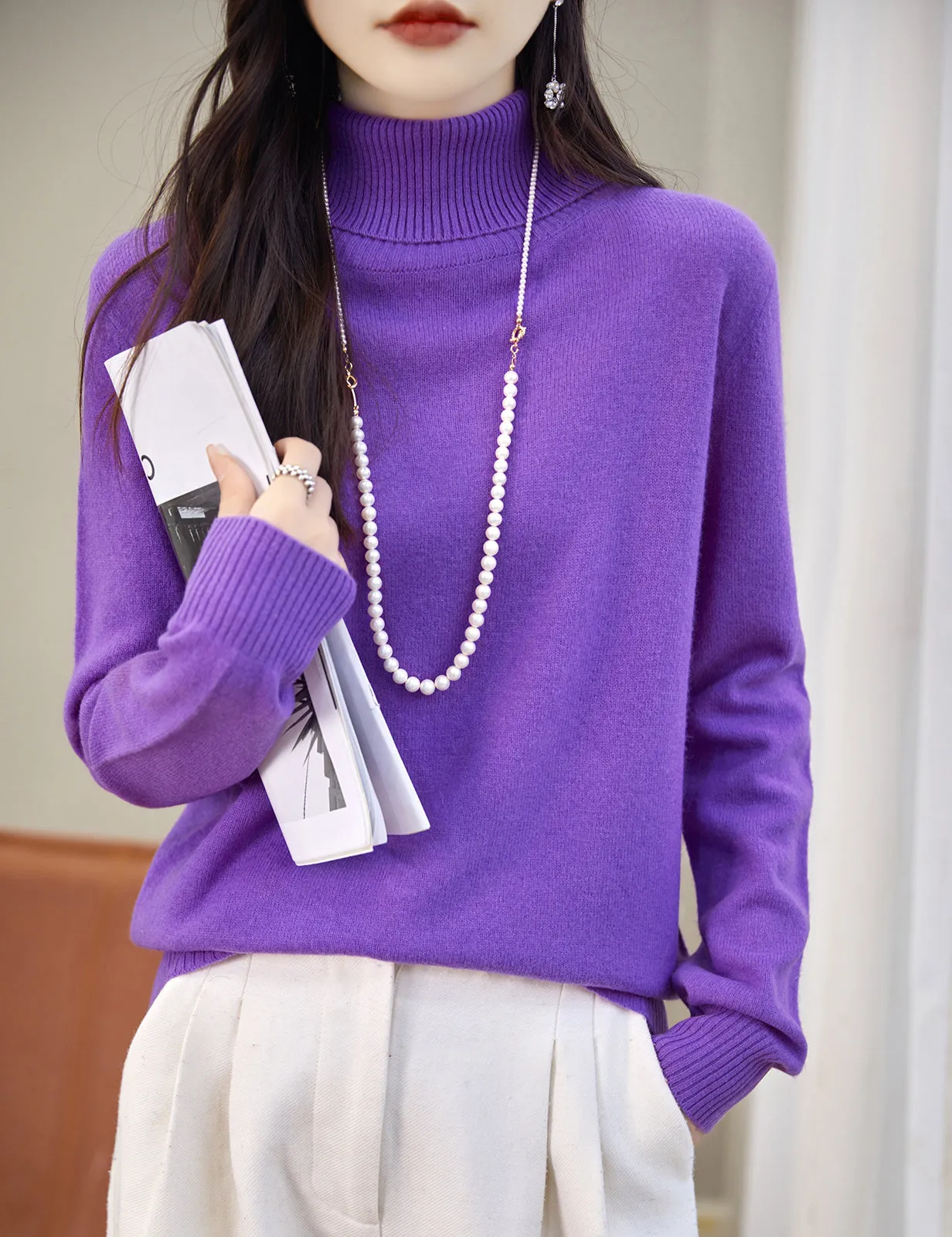 Sophie Woman Long Sleeve Sweater