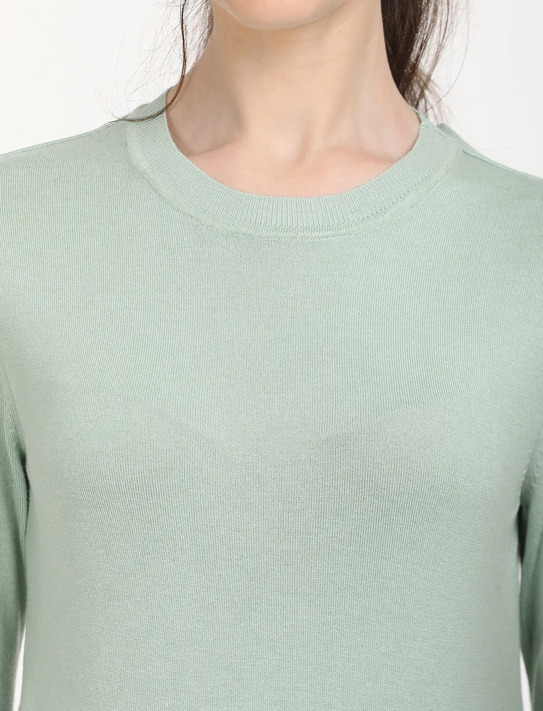 Women's Solid Green Crew Neck Sweater